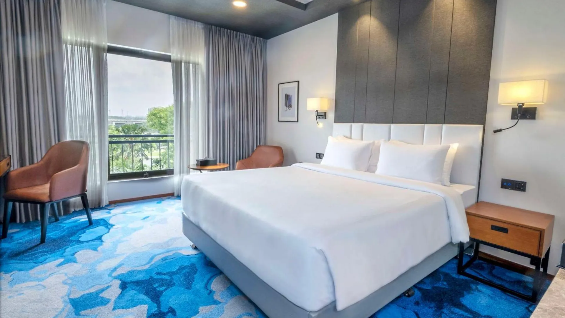 Hotel Radisson Blu Dhaka Water Garden
